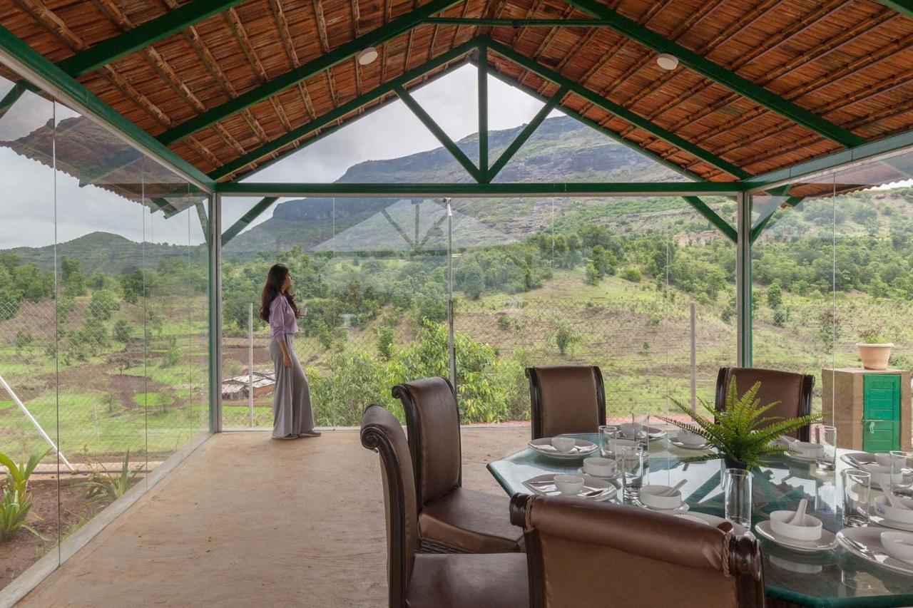 Stayvista'S Ficus Farms - Mountain-View Haven With Rustic Artsy Interiors, Outdoor Pool, Glasshouse, Home Theatre & Karaoke Delight إيغاتبوري المظهر الخارجي الصورة