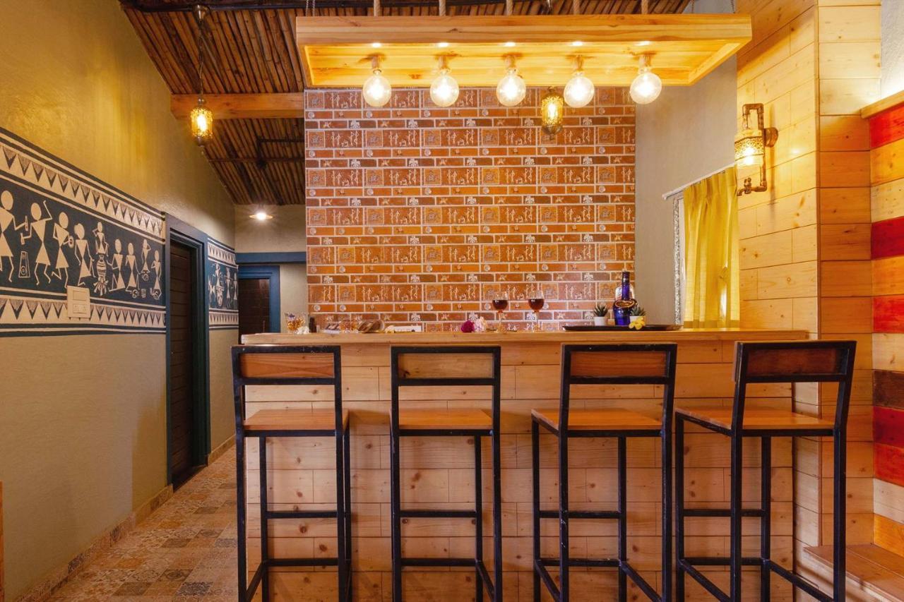 Stayvista'S Ficus Farms - Mountain-View Haven With Rustic Artsy Interiors, Outdoor Pool, Glasshouse, Home Theatre & Karaoke Delight إيغاتبوري المظهر الخارجي الصورة