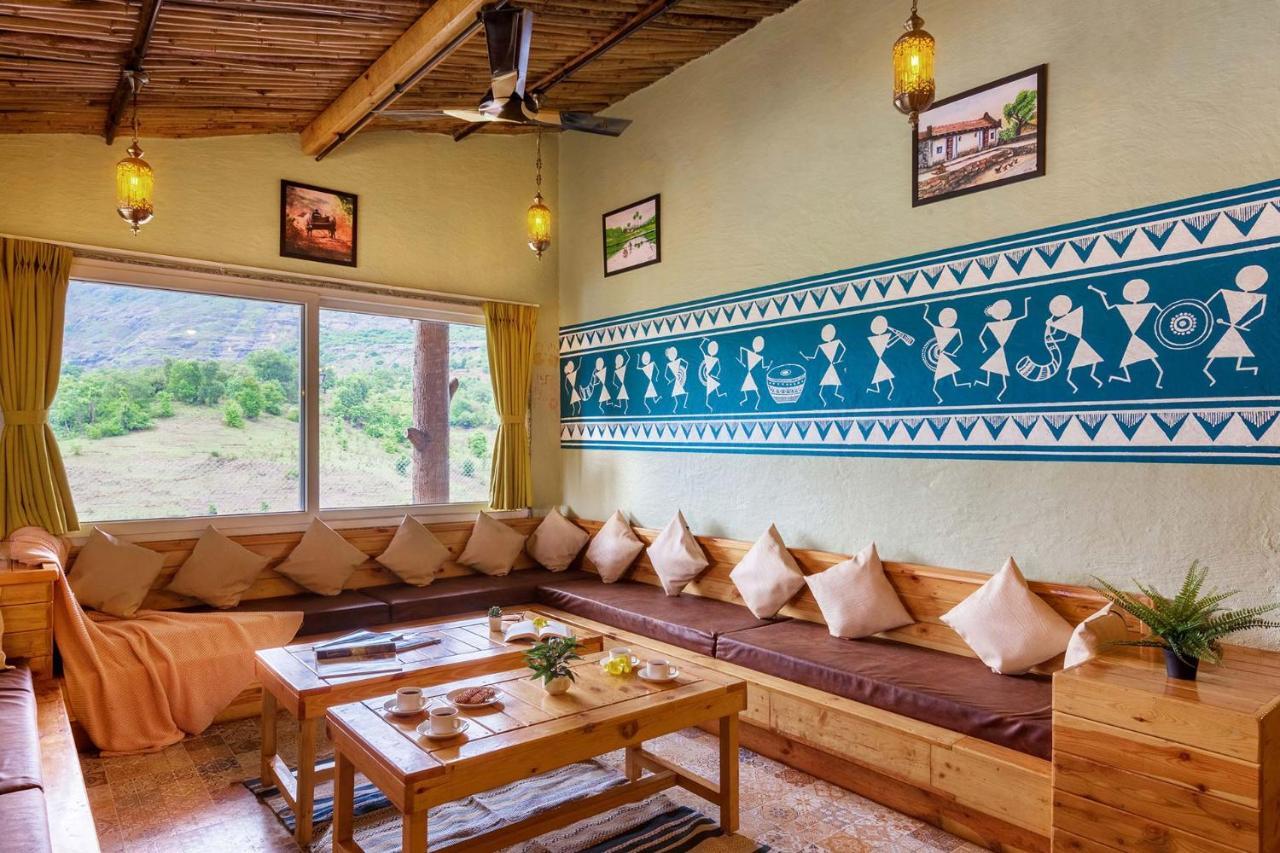 Stayvista'S Ficus Farms - Mountain-View Haven With Rustic Artsy Interiors, Outdoor Pool, Glasshouse, Home Theatre & Karaoke Delight إيغاتبوري المظهر الخارجي الصورة