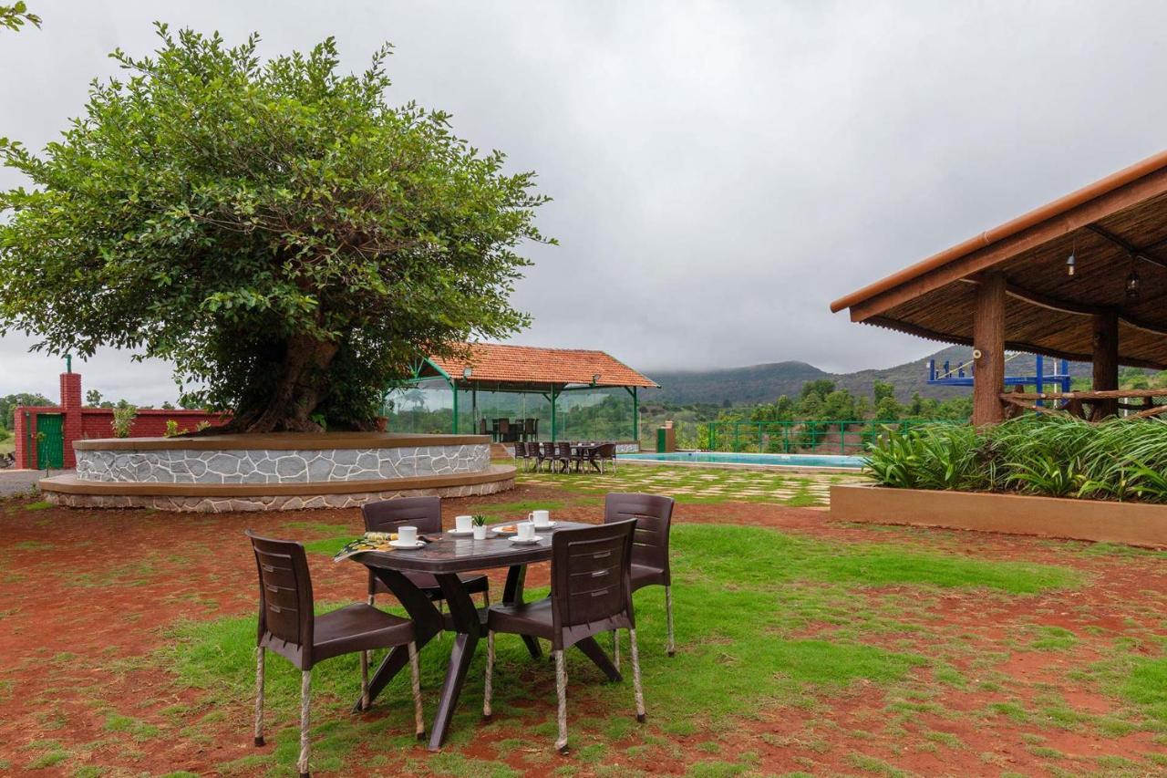 Stayvista'S Ficus Farms - Mountain-View Haven With Rustic Artsy Interiors, Outdoor Pool, Glasshouse, Home Theatre & Karaoke Delight إيغاتبوري المظهر الخارجي الصورة