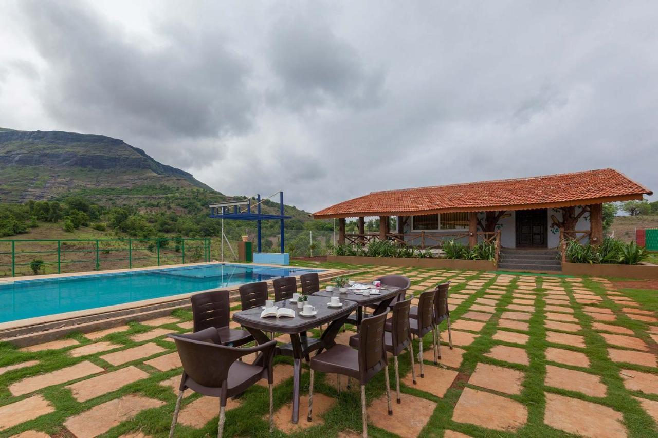 Stayvista'S Ficus Farms - Mountain-View Haven With Rustic Artsy Interiors, Outdoor Pool, Glasshouse, Home Theatre & Karaoke Delight إيغاتبوري المظهر الخارجي الصورة